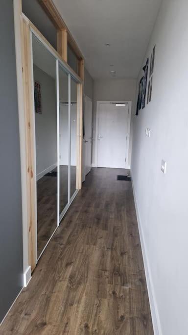 Stylish And Spacious New Flat Londres